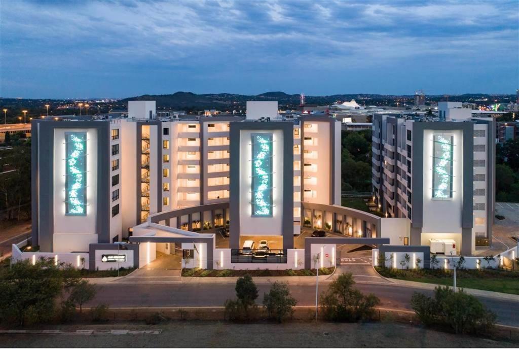Regency Hotel Apartment @ 4Th Pretoria Bagian luar foto